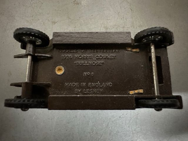Modellino Morris Cowley 1926 n 8 Lesney anni 50