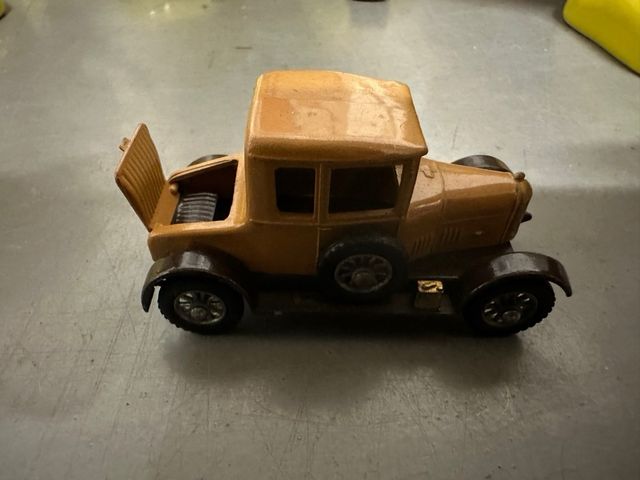 Modellino Morris Cowley 1926 n 8 Lesney anni 50