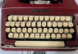 Maquina de escribir Maritsa 22