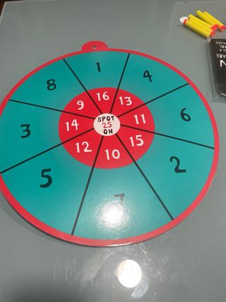 Juego de dardos para baño