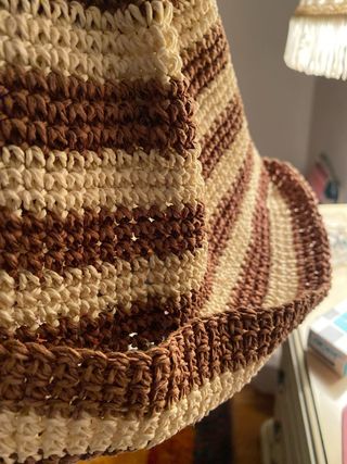 SOMBRERO  de CROCHET