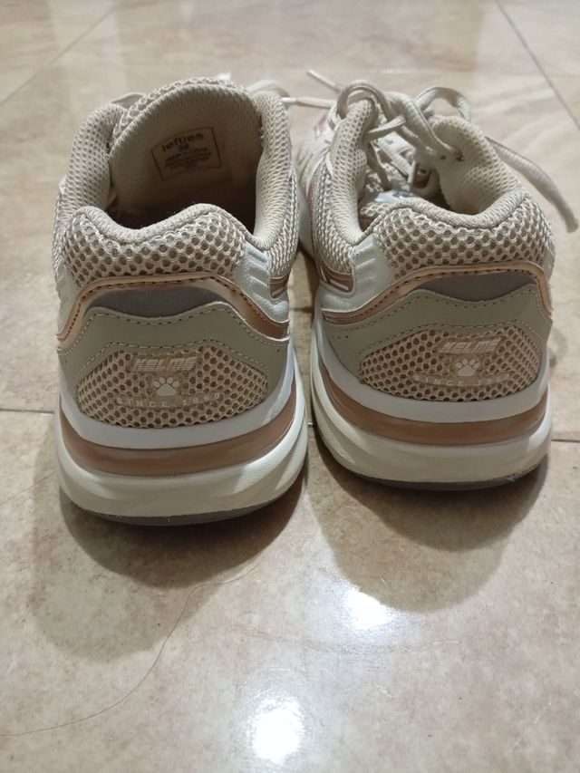 Zapatillas deportivas kelme