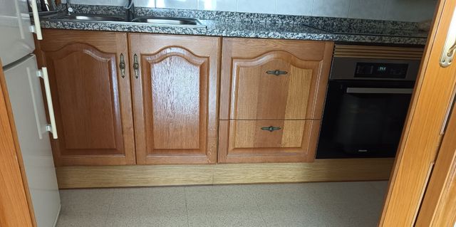 Puertas muebles de cocina roble.