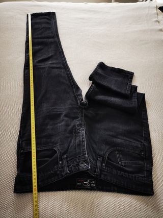 Conjunto negro camiseta /pantalón 