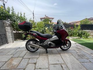 Moto Honda integra 700cc