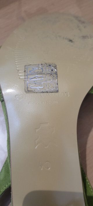 Sandalias de tacón de piel verdes impecables 
