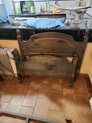 CAMA INDIVIDUAL CON SOMIER Y  CABECEROS