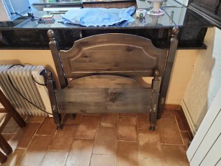 CAMA INDIVIDUAL CON SOMIER Y  CABECEROS