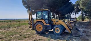 Trabajos con retroexcavadora