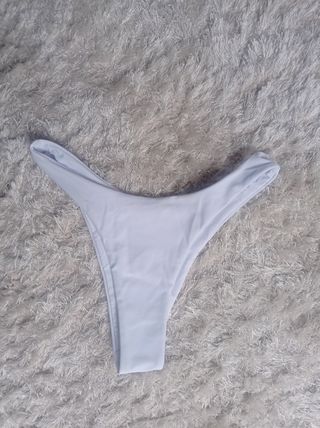 Braga brasileña bikini blanco.XS.A estrenar 