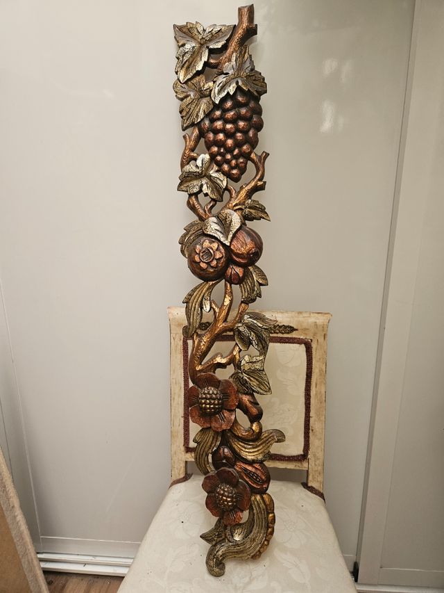 Talla madera de orla de flores