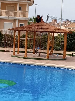 Sombrillas de carri verzo mimbre