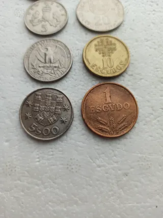8 Monedas extranjeras según detalle