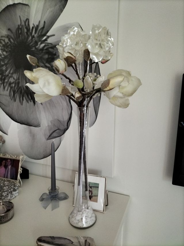 Jarrón de cristal con flores