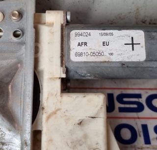 ELEVALUNAS DELANTERO DERECHO TOYOTA AVENSIS 2006