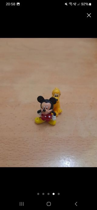 Lote Figuras de Colección, 20 euros.