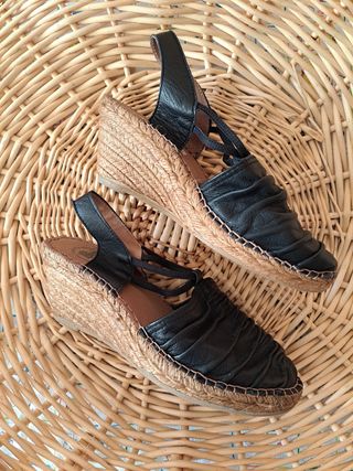 Alpargatas cuña de piel