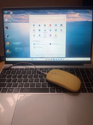 Portatil nuevo Notebook 32gb RAM  128gb de memoria