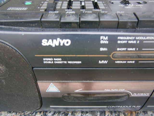 Radio cassette SANYO doble platina