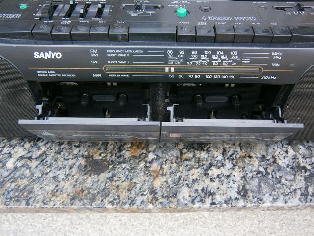 Radio cassette SANYO doble platina