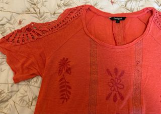 Camiseta Desigual naranja manga corta