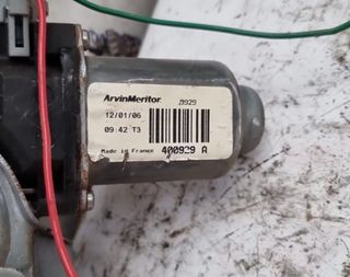 ELEVALUNAS TRASERO DERECHO NISSAN NOTE 2005