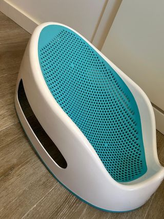 Soporte bebe para el baño