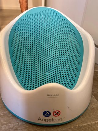 Soporte bebe para el baño