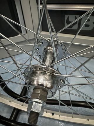 Rueda de bici trasera 26”