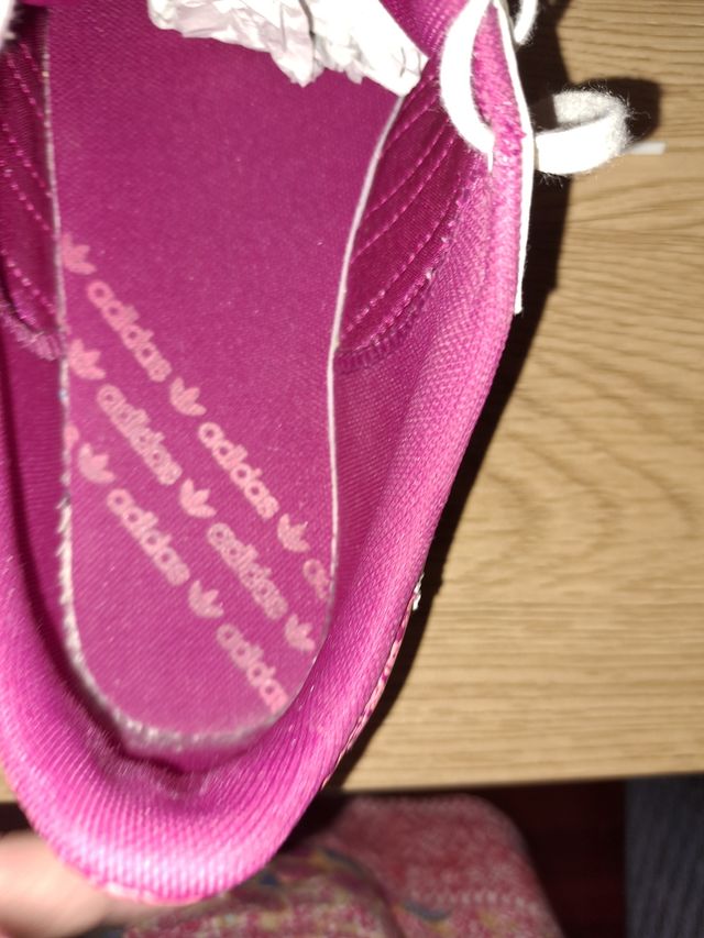 Sapatilhas Adidas originais em pele