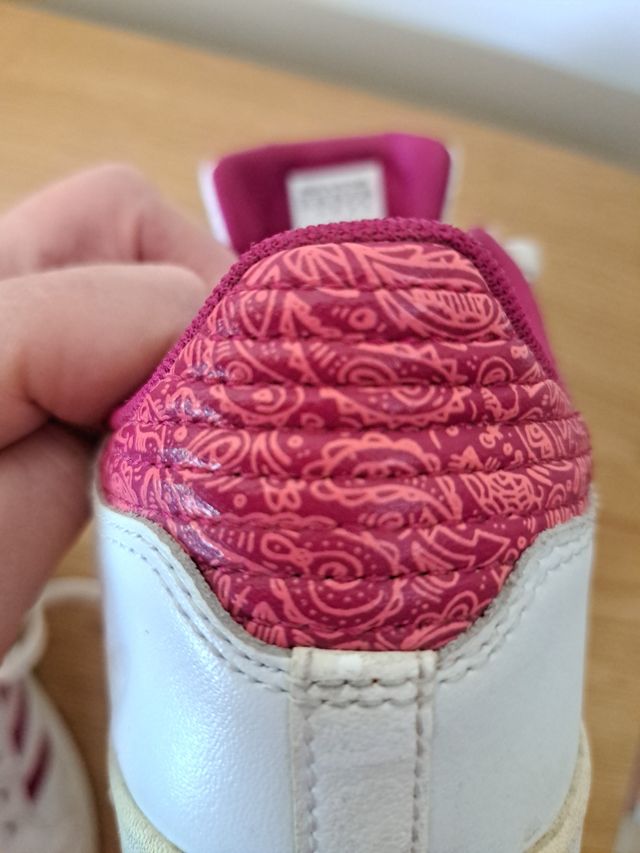 Sapatilhas Adidas originais em pele