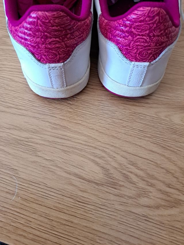 Sapatilhas Adidas originais em pele