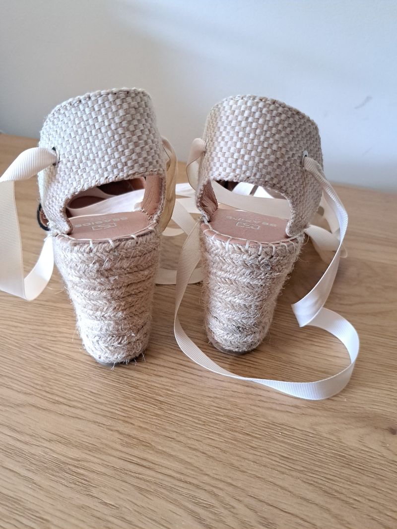 Sapatos Salto Alto Shoe Sapatos De Cunha Seaside Sandálias De Cunha Seaside  Second Hand For 25, image size:800x1067