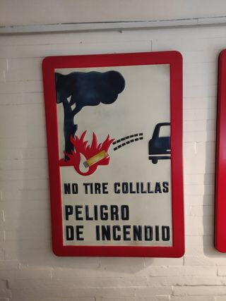 Cartel vintage señal de incendios