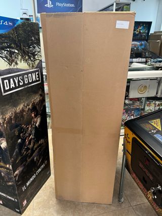 EXPOSITOR DAYS GONE PS4 pro STAND OFICIAL nuevo