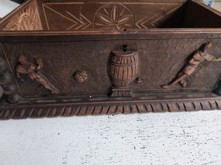 Baul cajón de madera tallada años 70