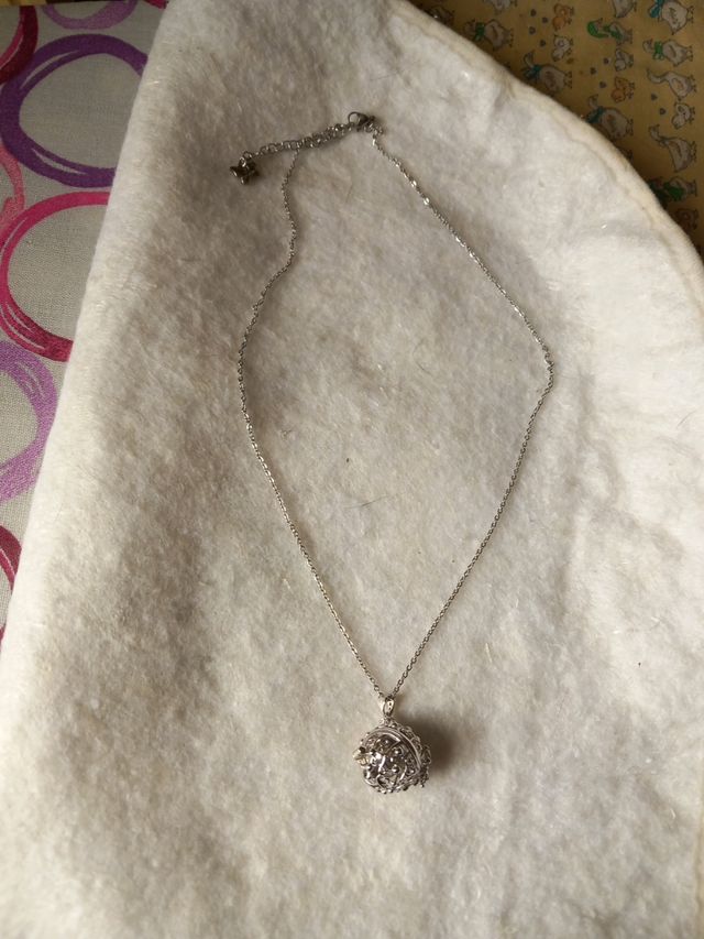 Collana chiama angeli