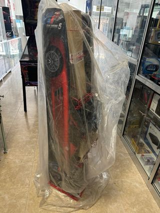 EXPOSITOR GRAN TURISMO 5 PS3 STAND OFICIAL
