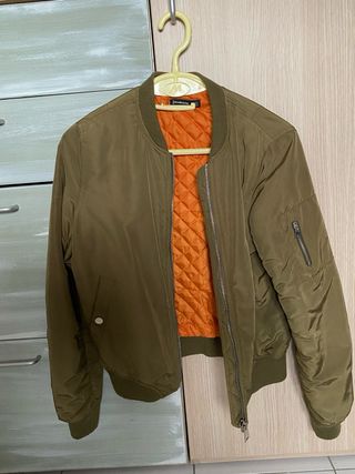 Bomber verde militar