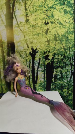 Barbie sirena morada