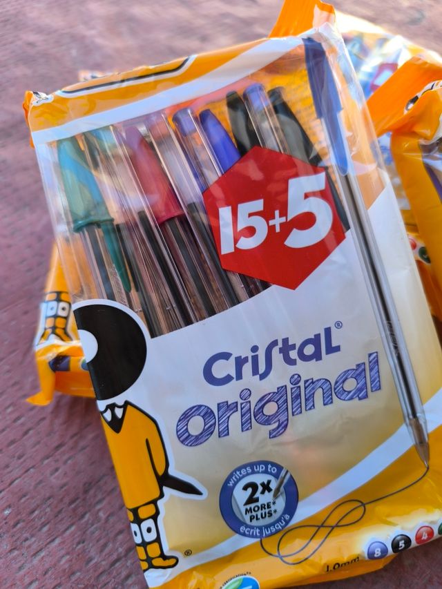 Bolígrafos Bic Cristal 15 + 5 gratis
