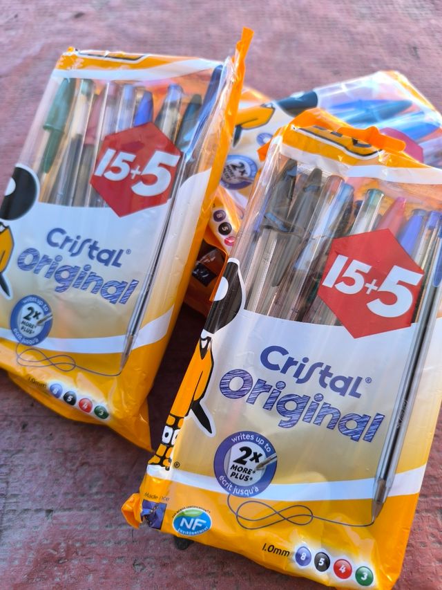 Bolígrafos Bic Cristal 15 + 5 gratis