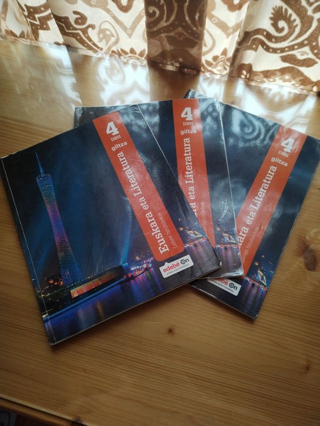 Libro de euskera y literatura