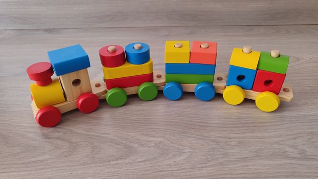 TREN DE MADERA DESMONTABLE