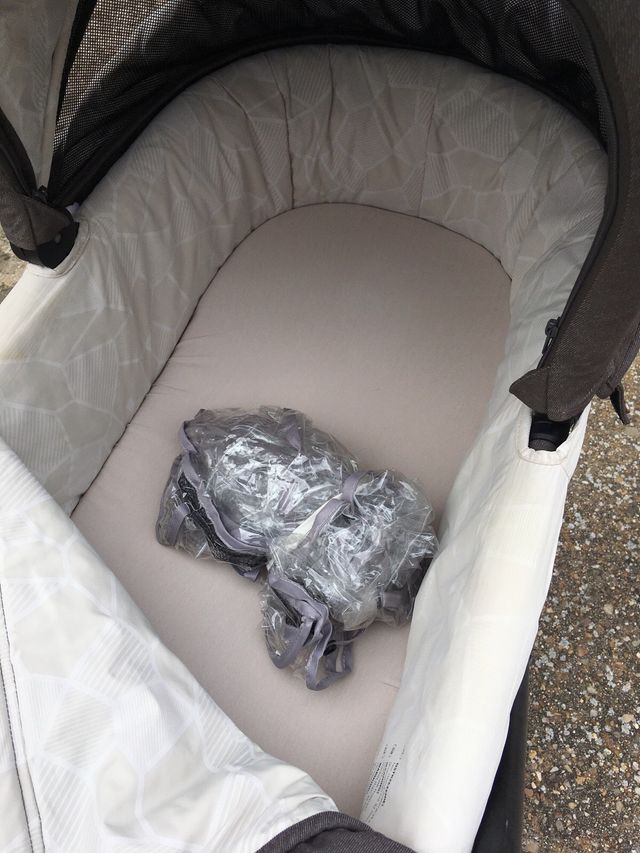 Silla paseo y capazo con /sin grupo 0 besafe