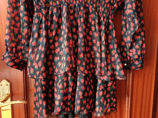 Vestido negro Zara flores