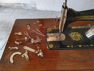 Máquina de coser antigua