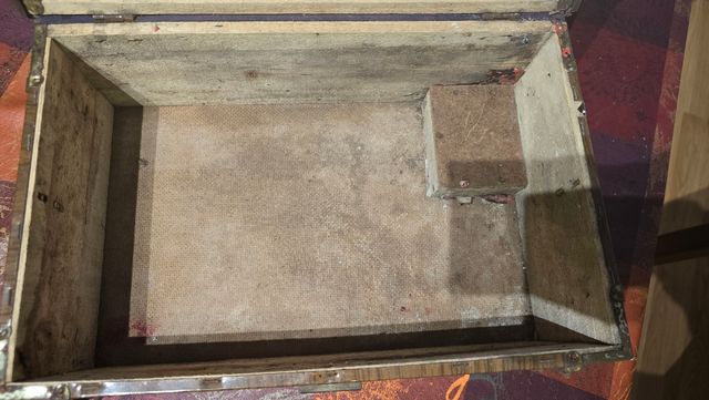 Joyero vintage metal