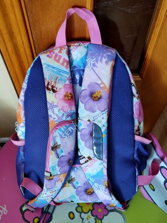 Mochila escolar totto