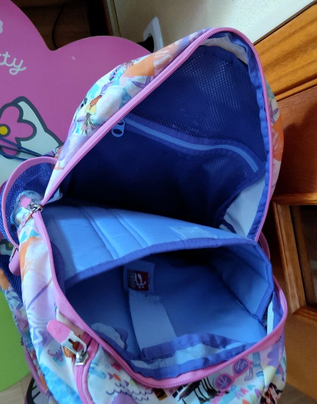 Mochila escolar totto